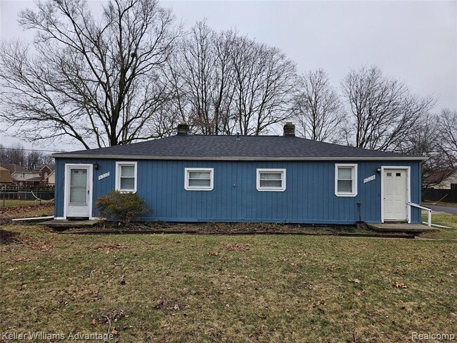 Building Photo - 9332 Lamont St