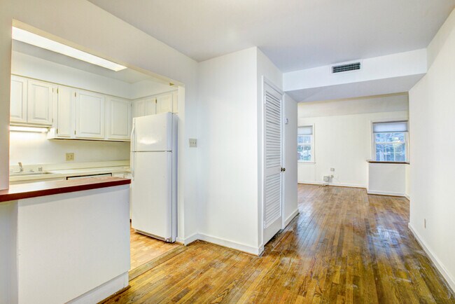 Photo - 2204 Washington Ave