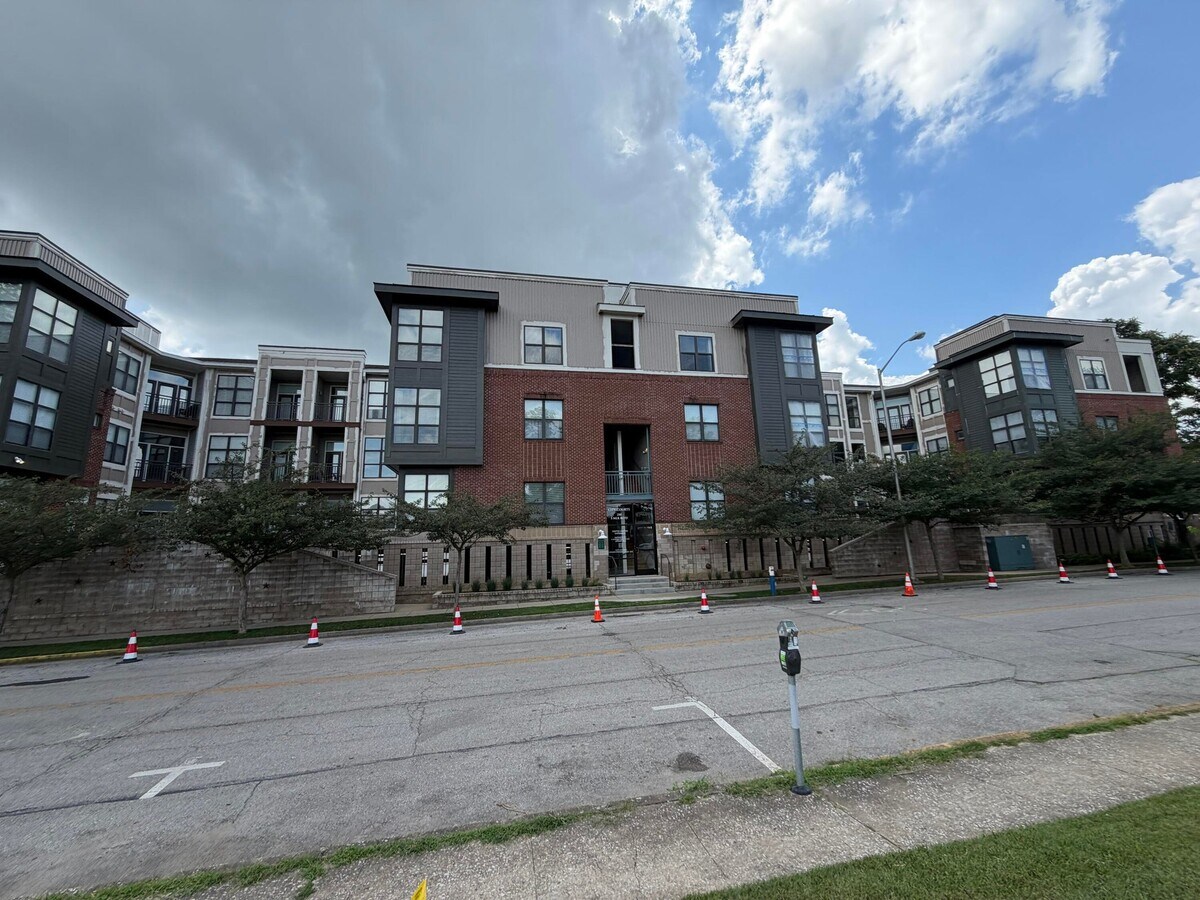 Photo - 250 S Martin Luther King Blvd