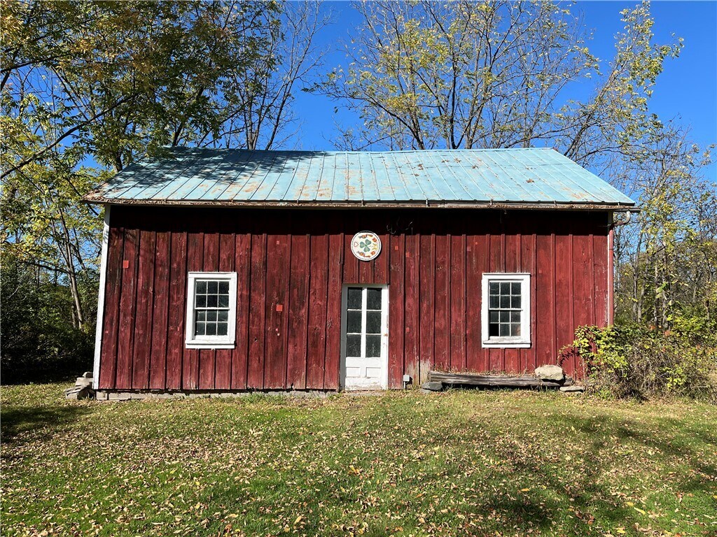 Photo - 3040 Agard Rd