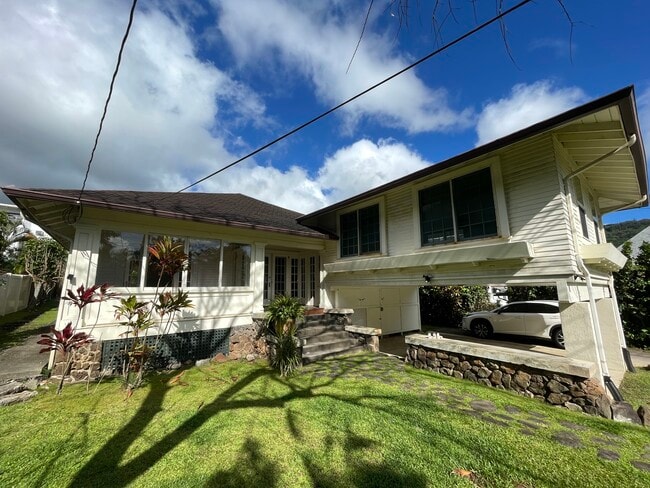 Photo - 2610 Lowrey Ave