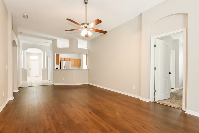 Photo - 9732 White Barn Way