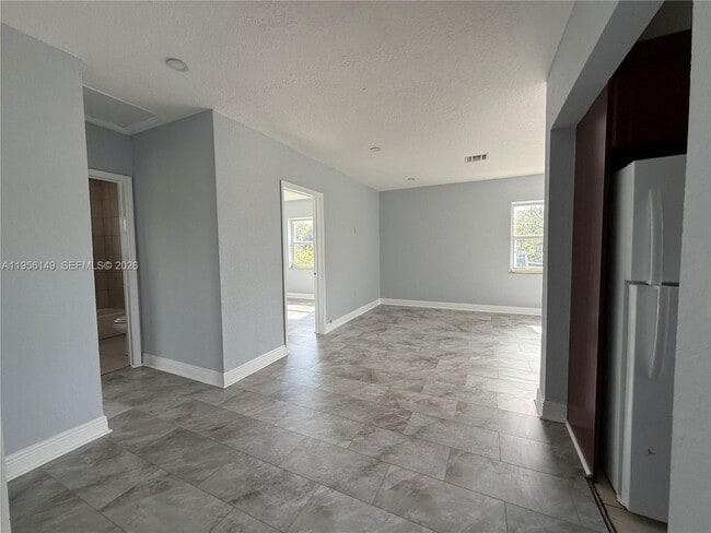 Photo - 2311 NW 15th St Unidad B