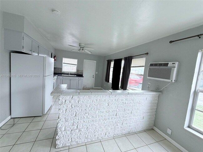 Photo - 815 NW 16th St Unit 815