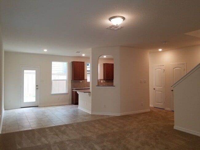 Photo - 5911 Eckhert Rd