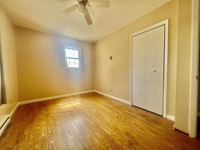 Photo - 736 Dayton St