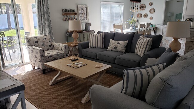 Photo - 99 Rickenbacker Dr