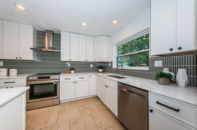 Building Photo - 4106 W Fielder St Rental