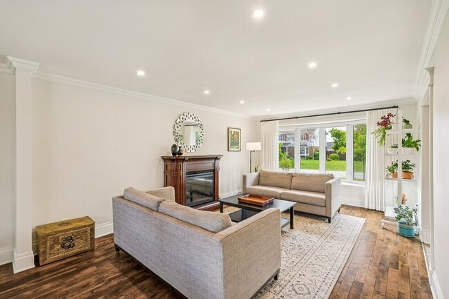 Photo - 244 Av. Bolton