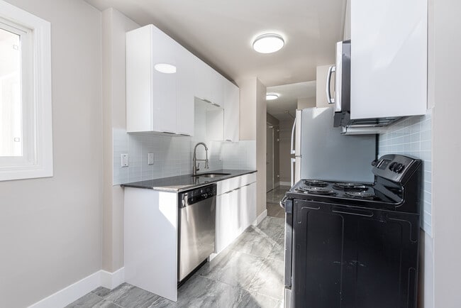 Building Photo - Sandison