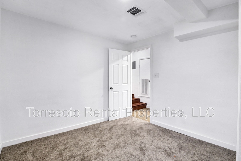 Photo - 1920 Leal St