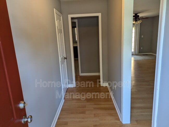 Photo - 11605 Rutherford Dr