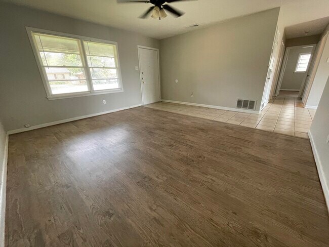 Photo - 1907 70th St