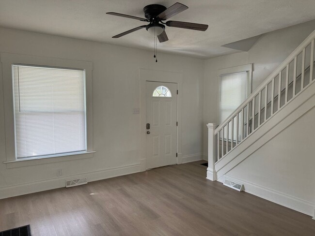 Photo - 2 Bedroom, 1 Bath Single Family Home - Sou...