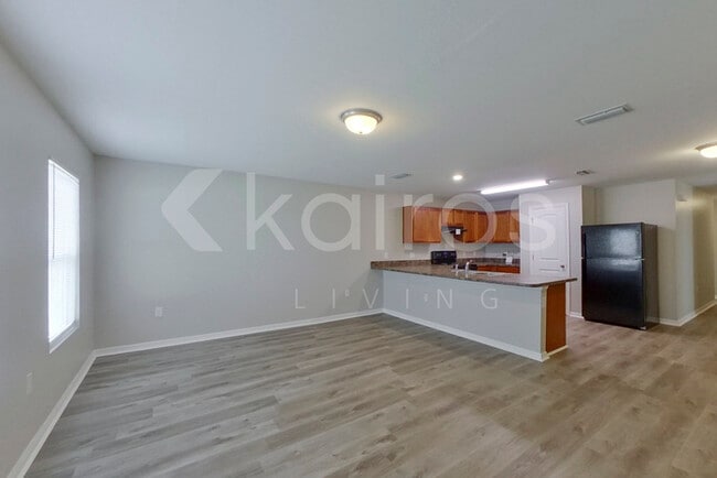 Photo - 315 NE 25th Terrace Casa