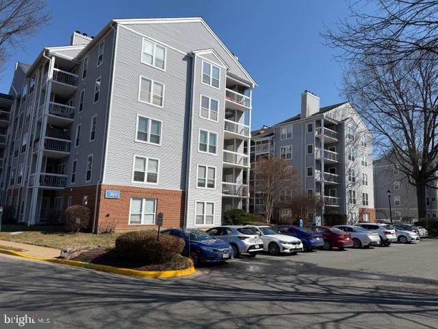 Building Photo - 3175 Summit Square Dr Unit 5-C1