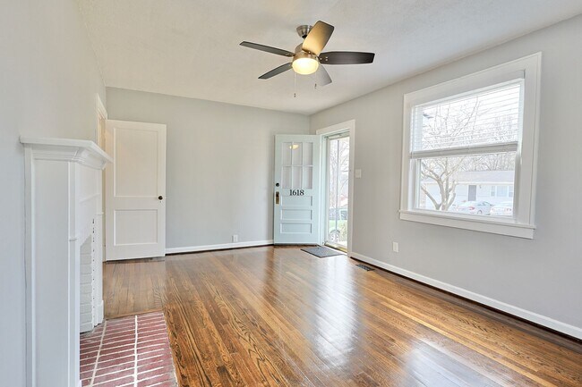 Photo - 1618 Mall St NW