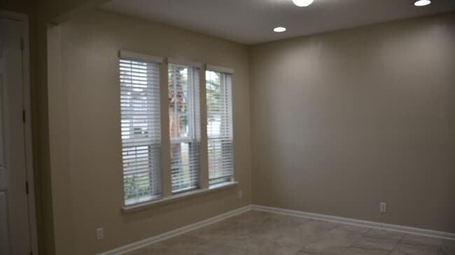 Photo - 97389 Harbor Concourse Cir