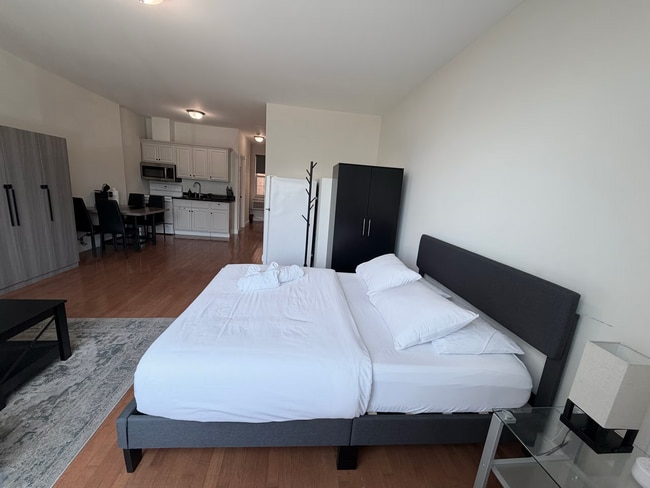 205 N 11th St Unit 2FL