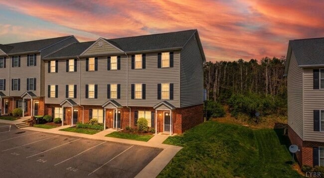 2009 Lakeside Dr Unit A