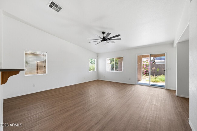 10469 W Granada Rd