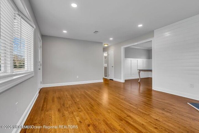 19 Bradley Ave