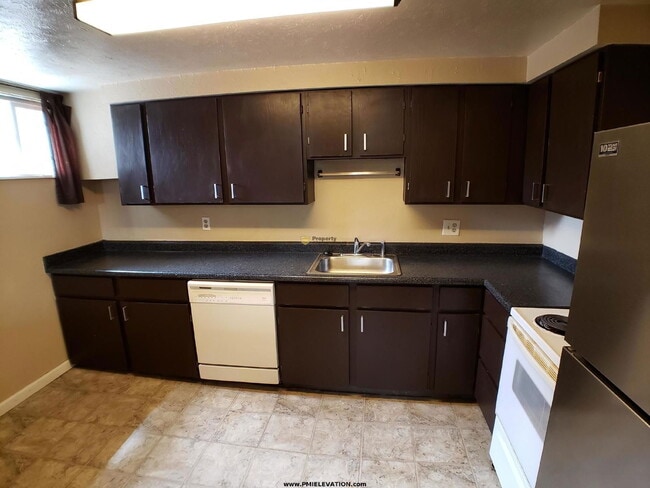 Photo - 4288 Hooker St