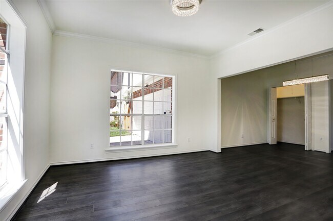 Photo - 12818 Chamberlain Dr