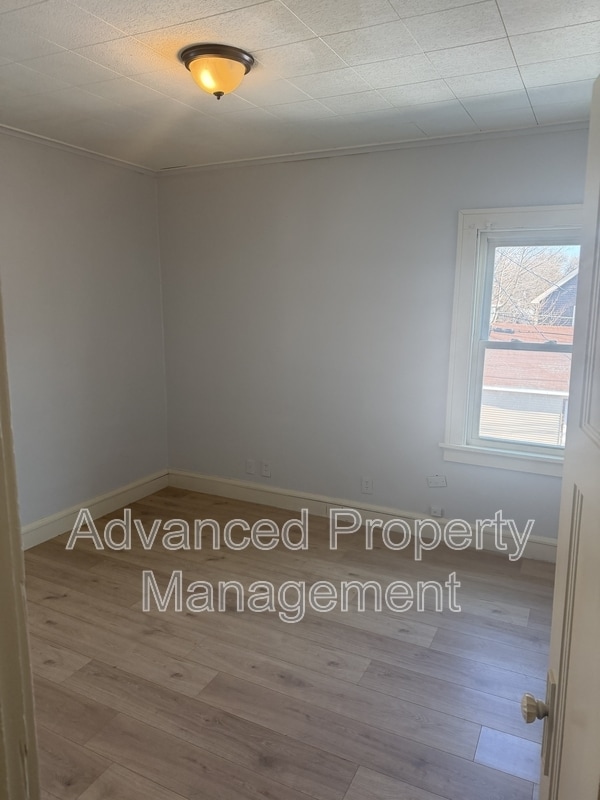 Photo - 2542 N 50th St