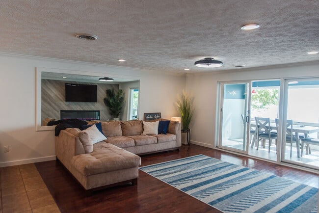 Photo - 7633 S West Bay Shore Dr