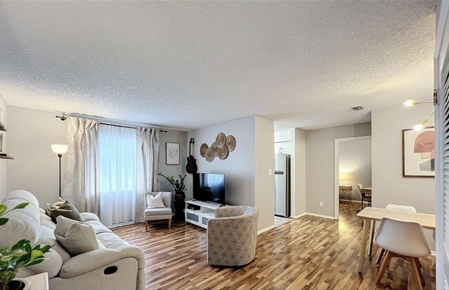 Building Photo - 127 Springwood Cir Unit C Rental