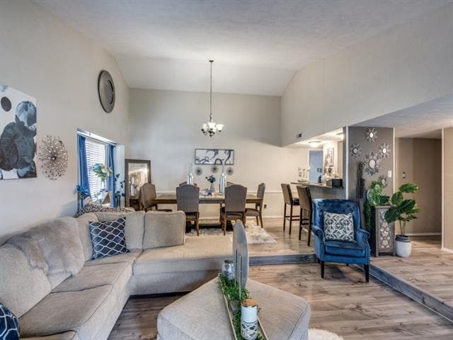 Photo - 1308 Heidi Dr