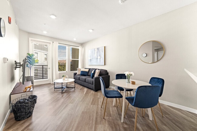 Photo - 375 Harbour Cove Dr Unidad FL4-ID1228244P