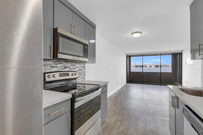 Photo - 10400 SW 108th Ave Unit A413