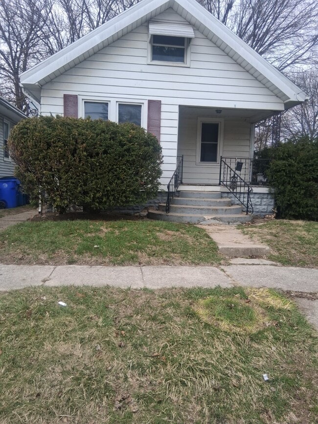 Photo - 1942 Barrows St