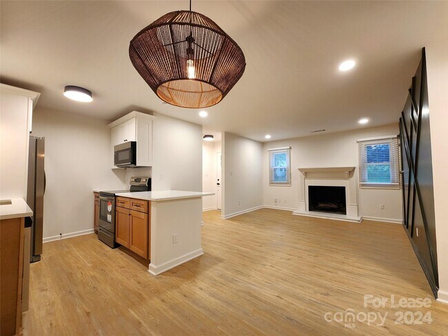 Photo - 8637 Crows Nest Ln