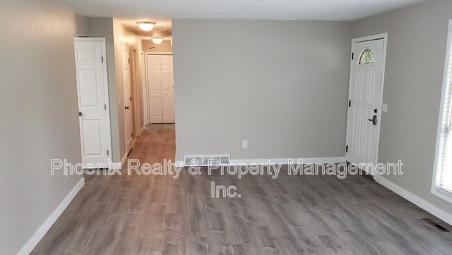Photo - 1362 Tipperary St