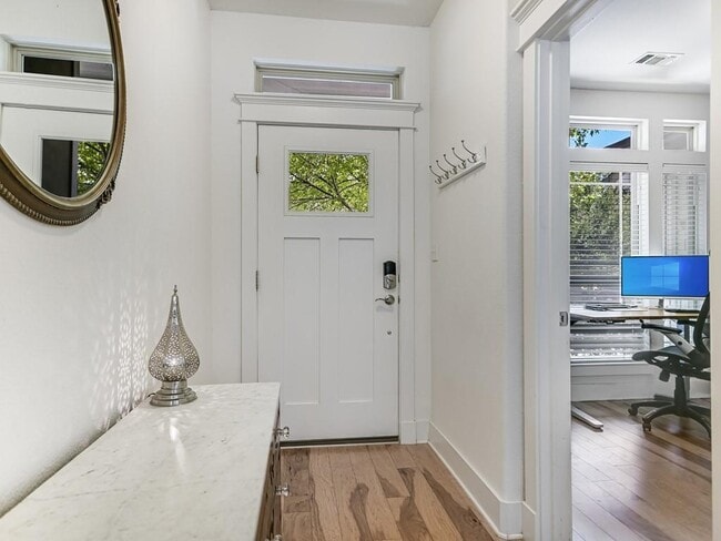 Photo - 11205 Avery Station Loop Unidad 42