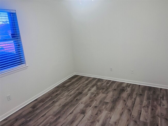 Photo - 3907 Windmill St