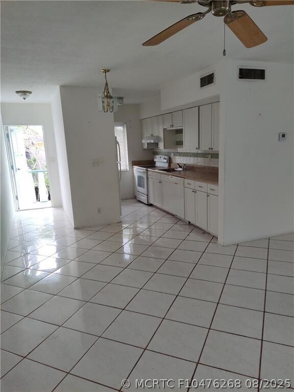 2361 NE 10th St Unit 5