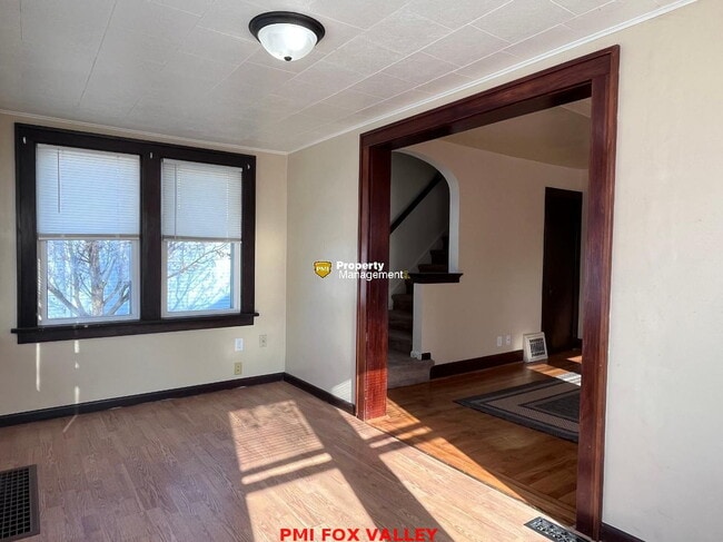 Photo - NICE house with wood floors