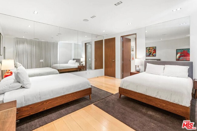 Photo - 1429 Devlin Dr