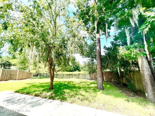 Photo - 509 Tupelo Trce