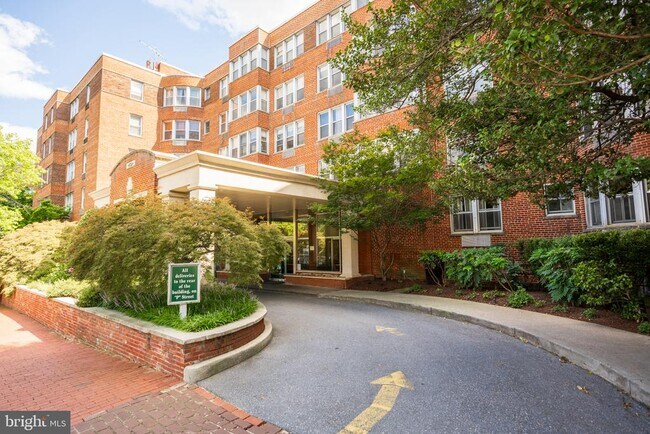 Photo - 2500 Q St NW Unit 506