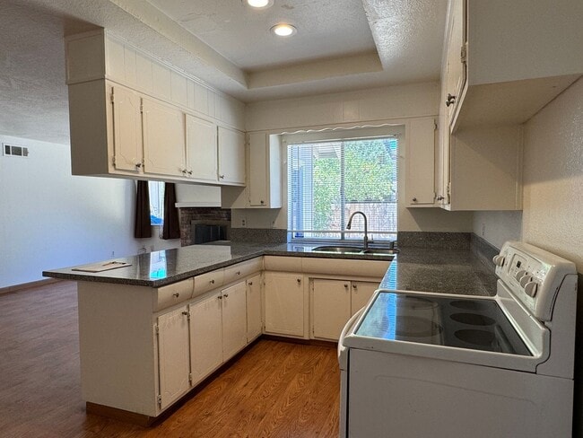 Photo - Large Four Bed, Two Bath Home In North Stockton