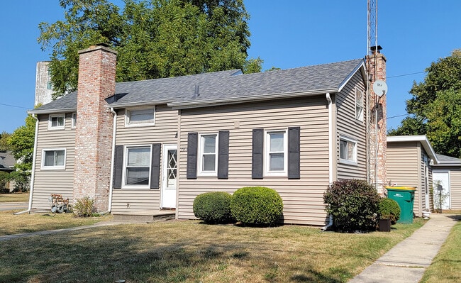 Building Photo - 14821 S Bartlett Ave