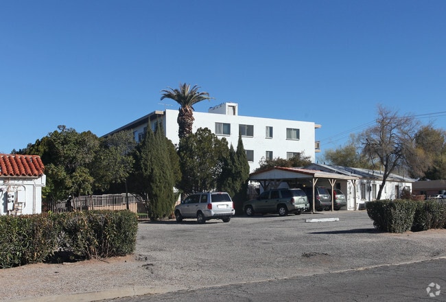 Photo - Catalina Village Apartments