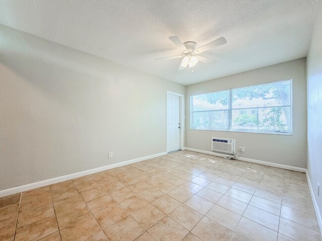 Photo - 1101 NE 23rd Terrace