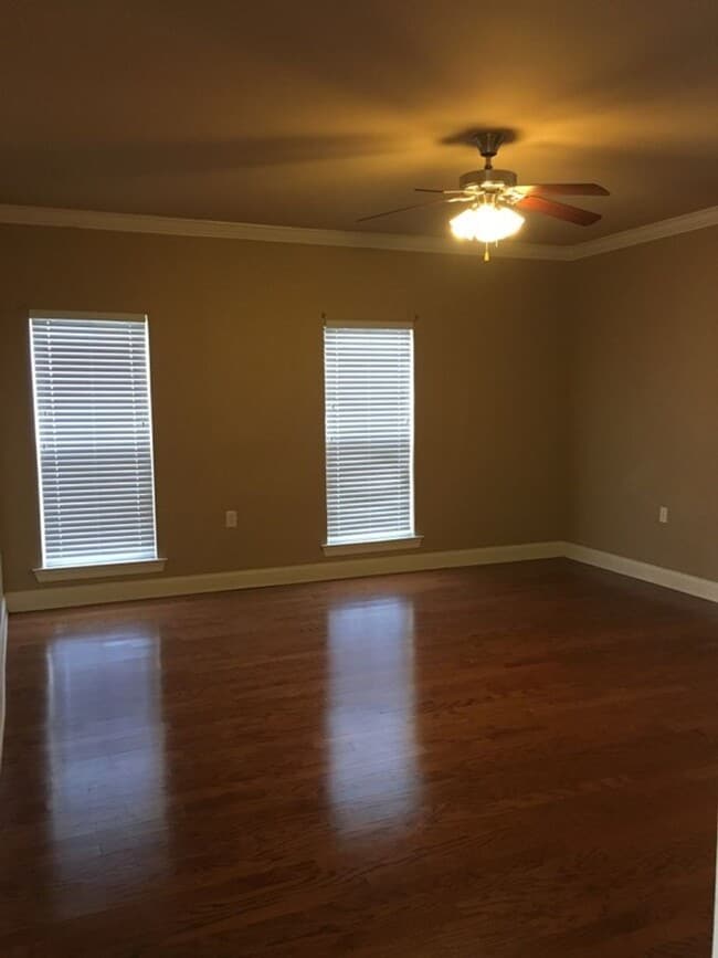 2 bedroom 2 bath Handicap unit - 2 bedroom 2 bath Handicap unit Condo Unit 305-2 H/C