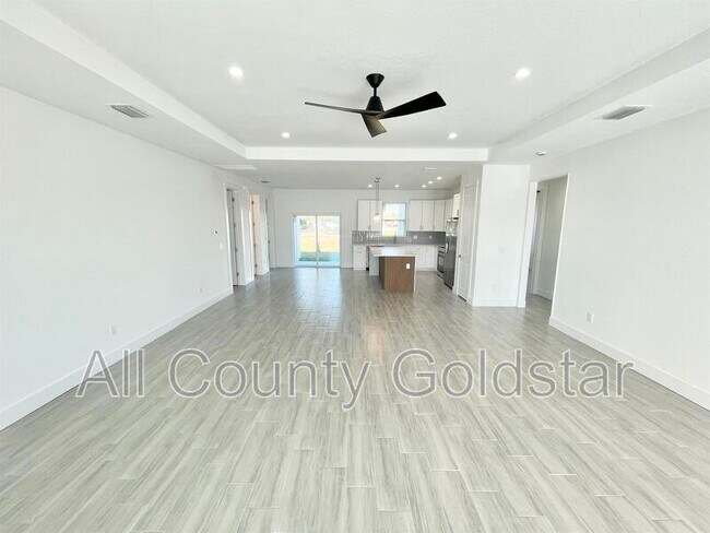 Photo - 4661 Fairlane Dr